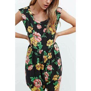 Somedays Lovin Womens Black Floral Rayon Romper S
